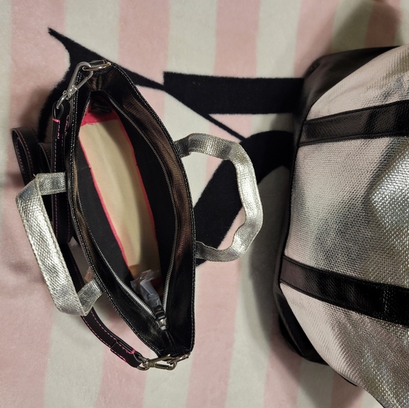 WoW Victoria's Secret Tote Bag Set NWT - Picture 12 of 15